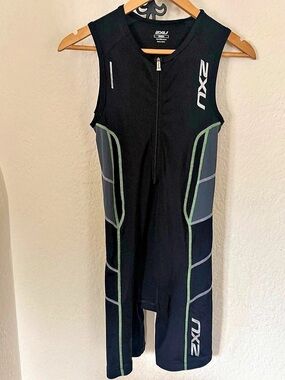 2XU Men's Compression Sleeveless Trisuit size M